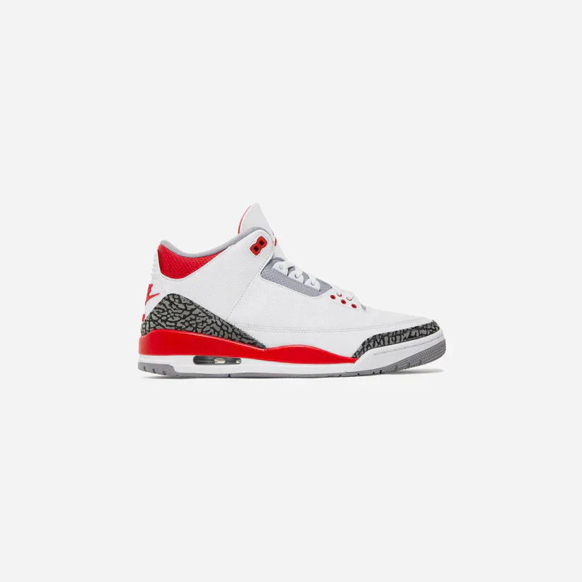 Air Jordan 3 'Fire Red' - Image 2
