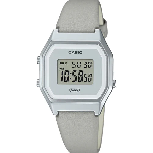 Casio Vintage White Dial Women 28.6mm D287