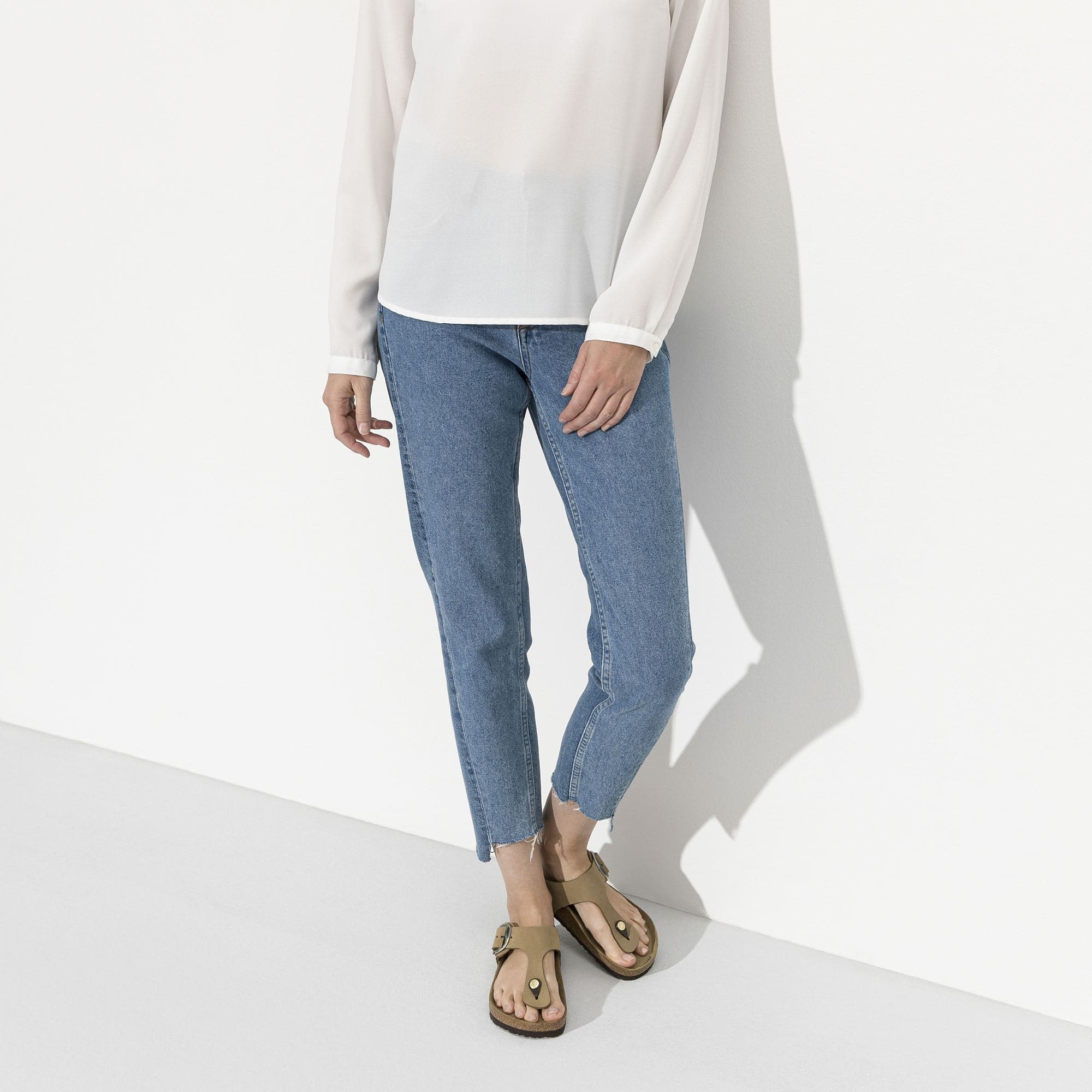 Gizeh Big Buckle Nubuck Leather - Image 6