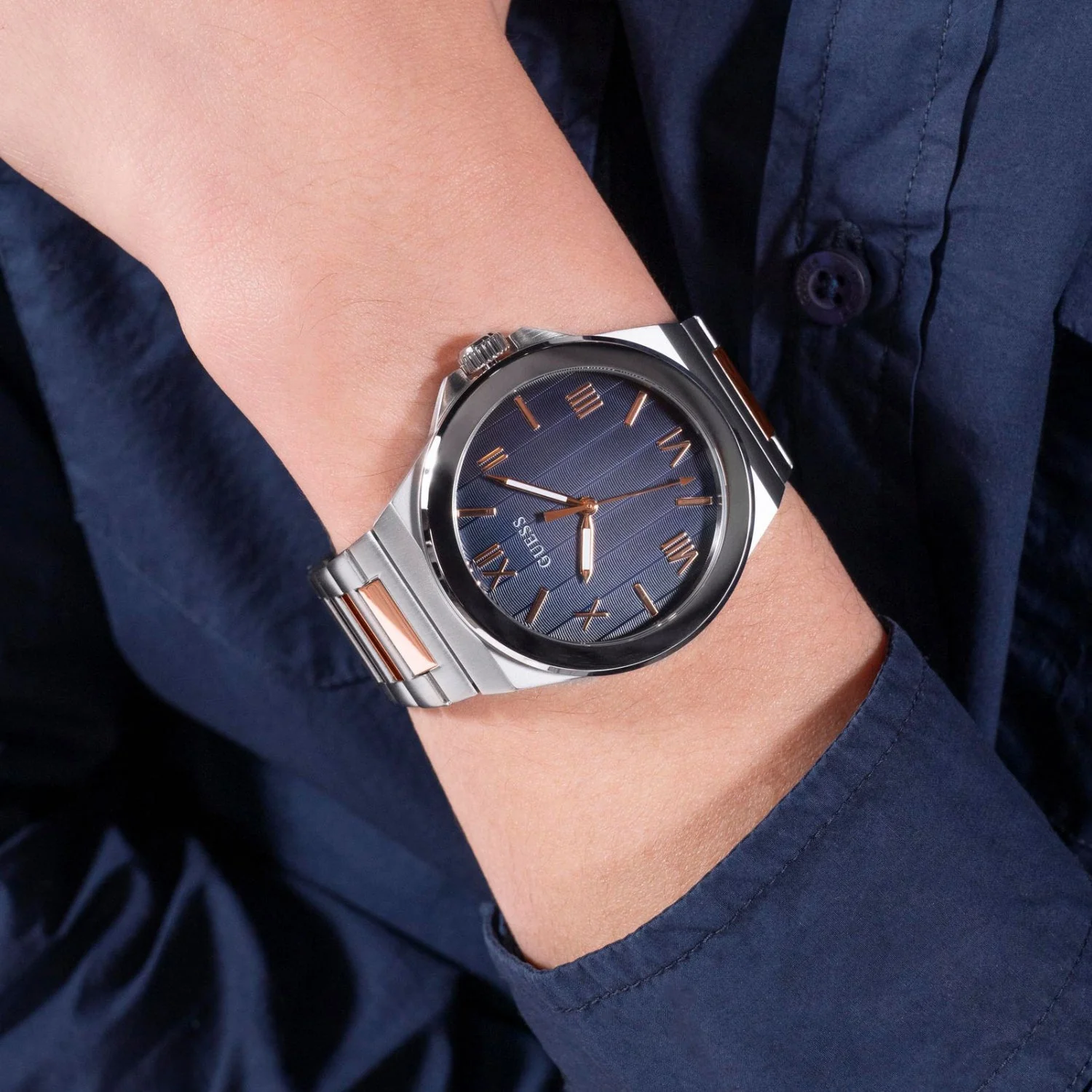 Dress Men Quartz Blue Dial Analog Stainless Steel Watch GW0789G4 - Image 6