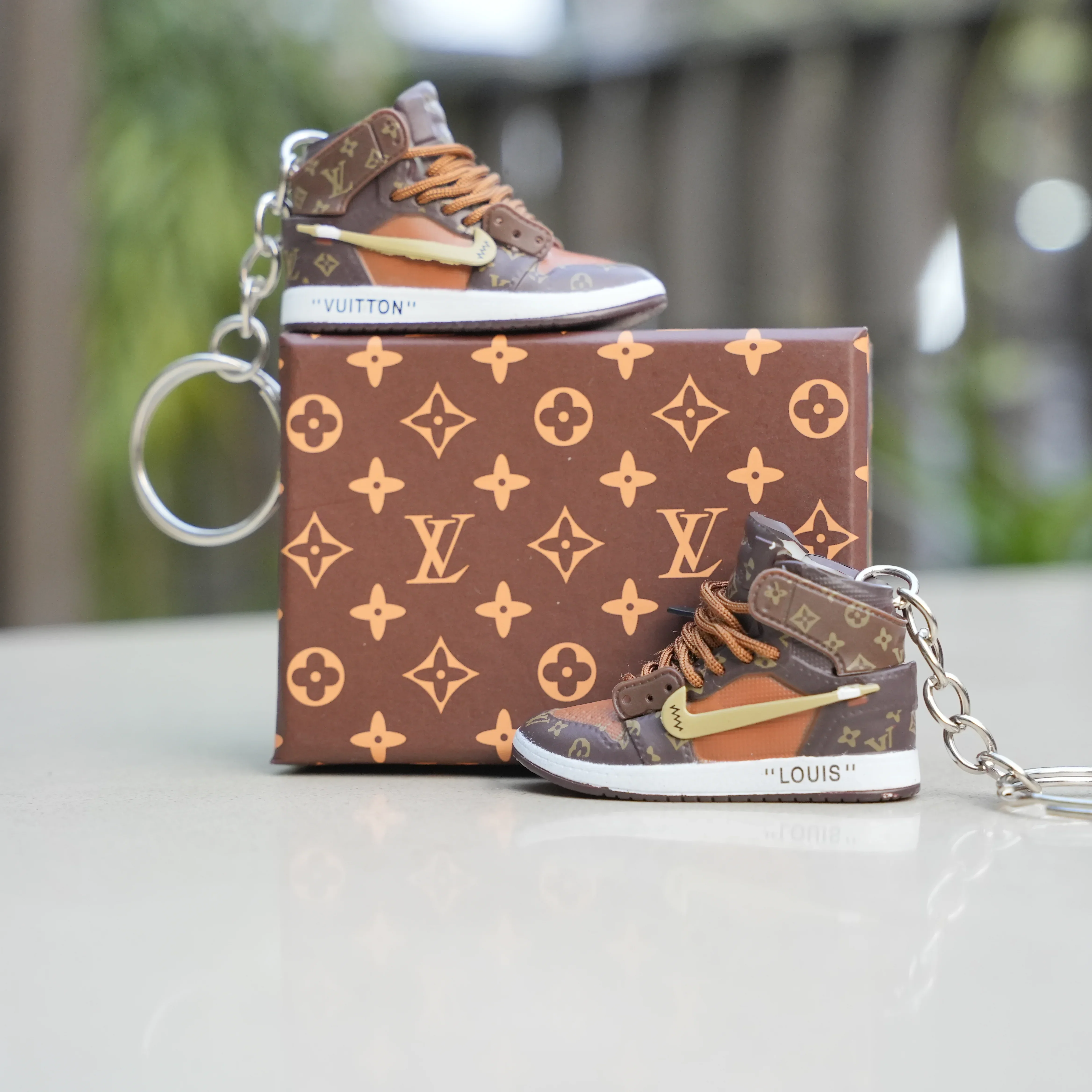 3D Sneaker Keychain With Box - LV High - Image 3