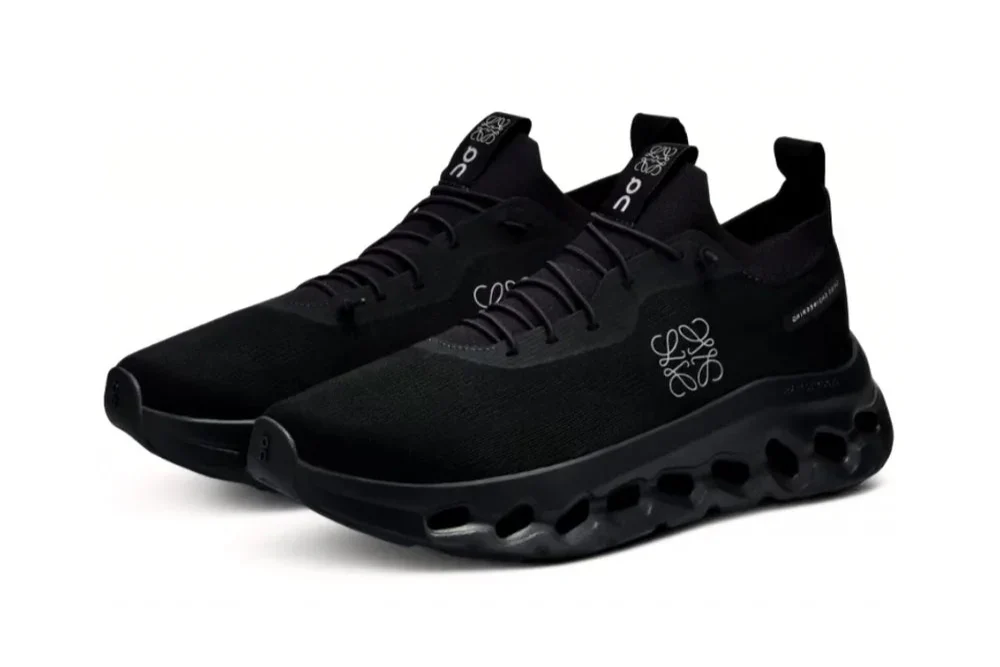 LOEWE X ON RUNNING CLOUDTILT 'ALL BLACK' - Image 2