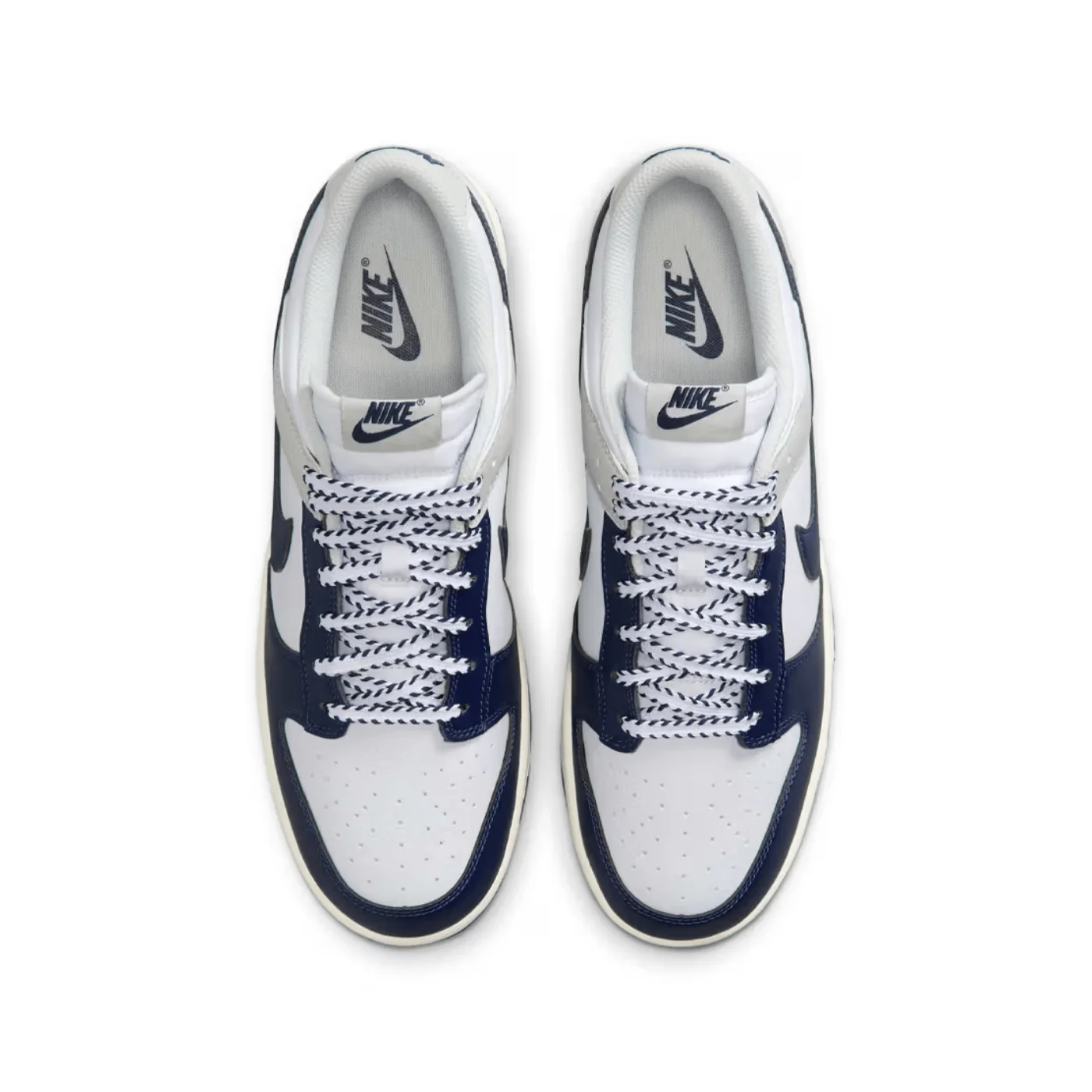 Nike Dunk Low New York Yankees - Image 3
