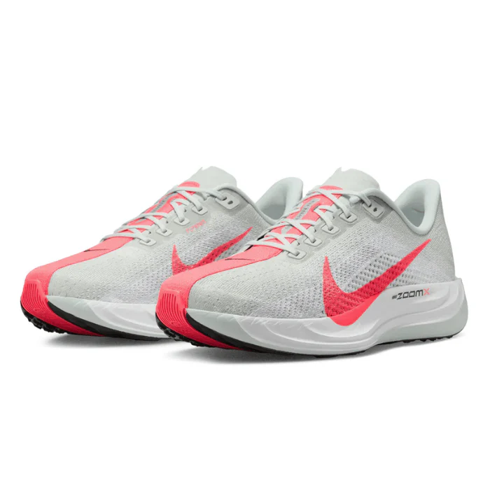 Nike ZoomX Pegasus Plus Hot Punch - Image 3