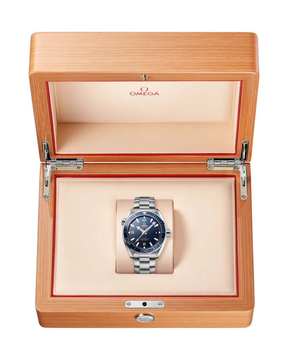 Omega Seamaster Planet Ocean 600M Co-Axial Master Chronometer Blue Dial Men 43.5MM - Image 4