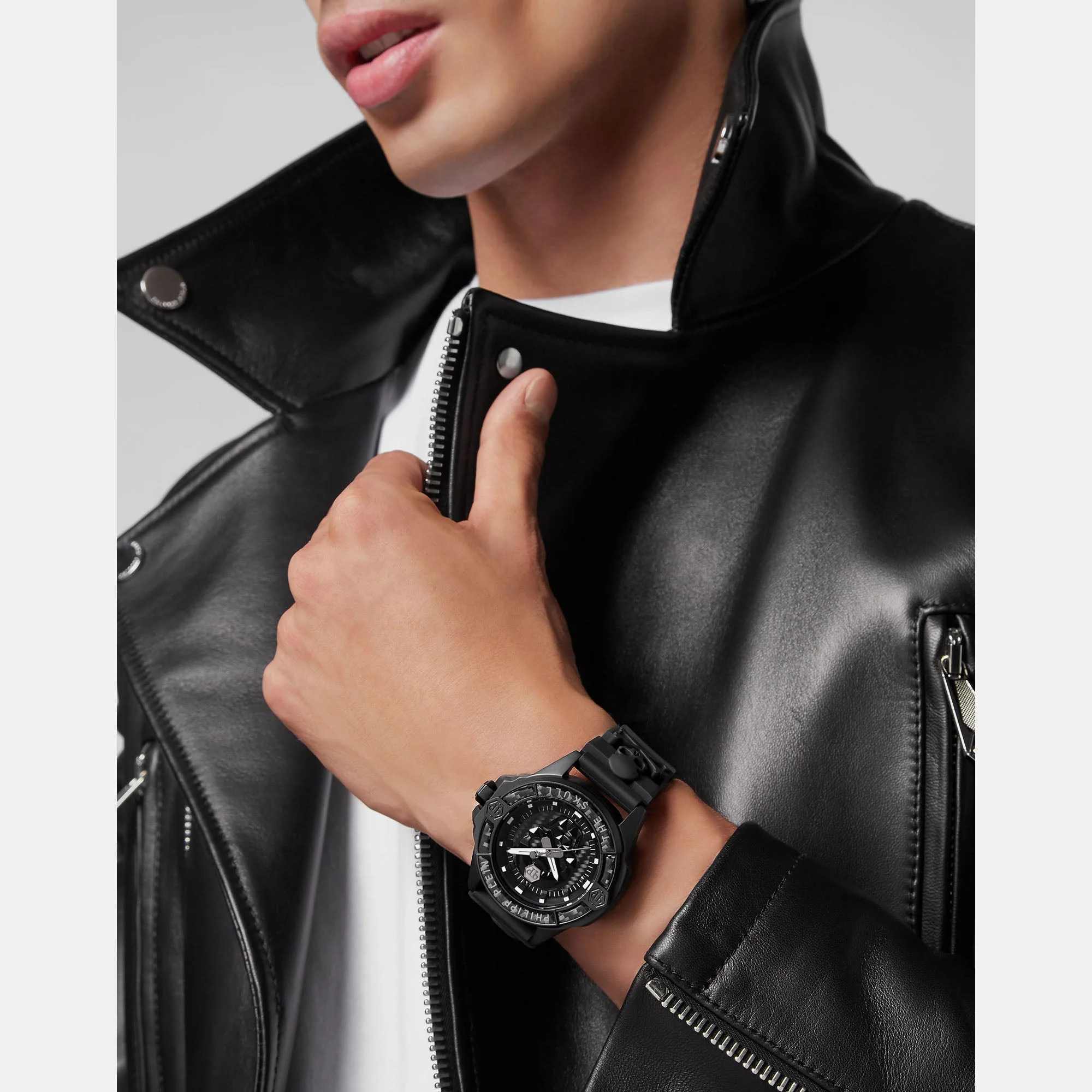 $kull Men Quartz Black Dial Analog Silicone Watch PWAAA2022 - Image 5
