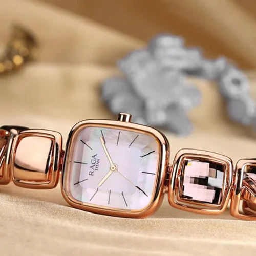 Titan Raga Moments of Joy Mother of Pearl Dial Analog Rose Gold Metal Strap watch for Women 24mm NT95136WM01 - Image 5