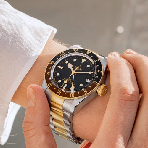 Tudor Black Bay GMT S&G Black Dial Men 41mm M79833MN-0001 - Image 4