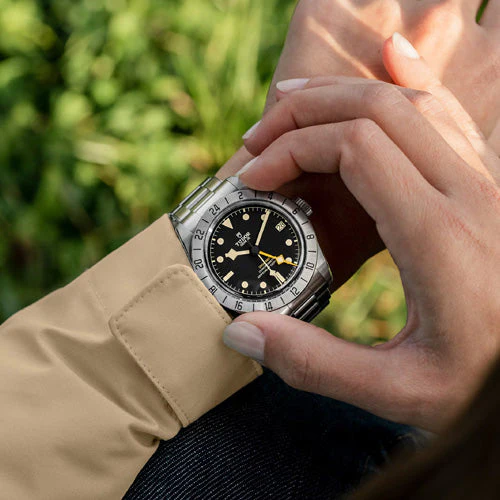 Tudor Black Bay PRO Black Dial Men 39mm M79470-0001 - Image 4