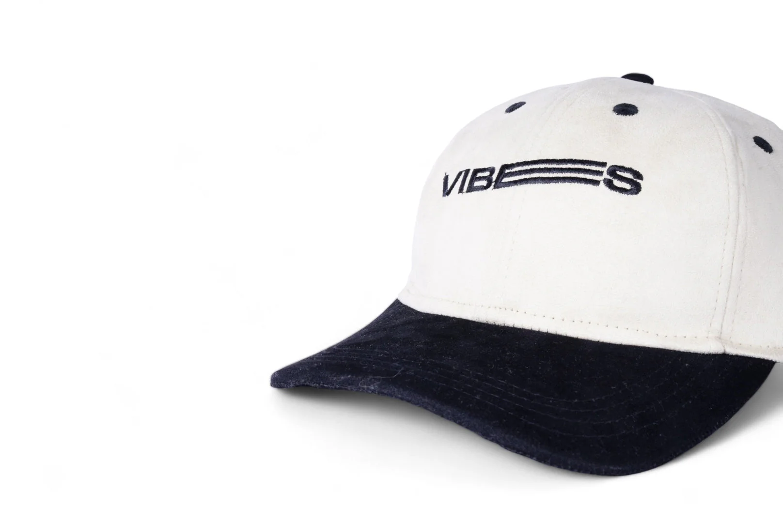 Vibes Cap Black and White - Image 4
