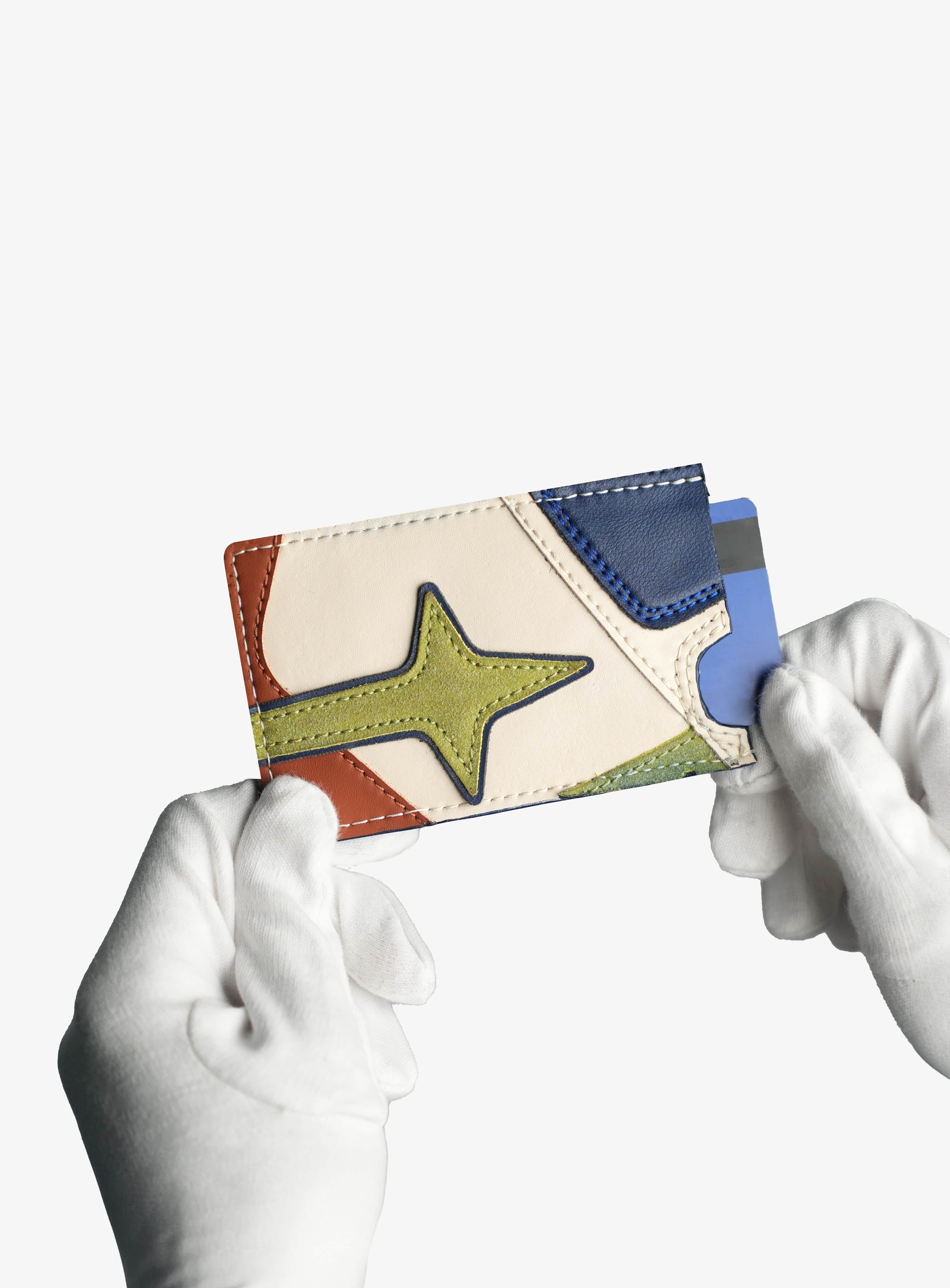 Sneaker Wallet MADAGASCAR - Image 2